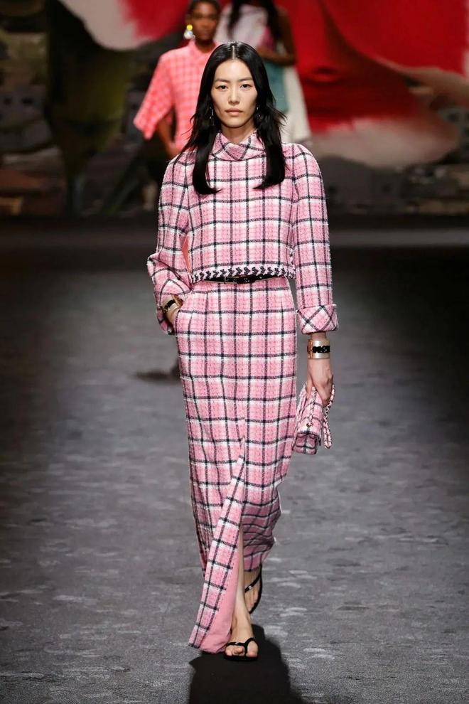 Chanel 2024春夏系列度假休闲也优雅阳光活力也时尚(图9)