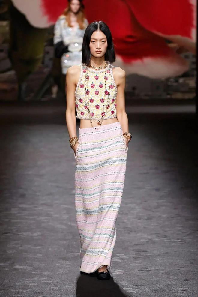 Chanel 2024春夏系列度假休闲也优雅阳光活力也时尚(图12)