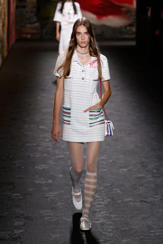 Chanel 2024春夏系列度假休闲也优雅阳光活力也时尚(图23)