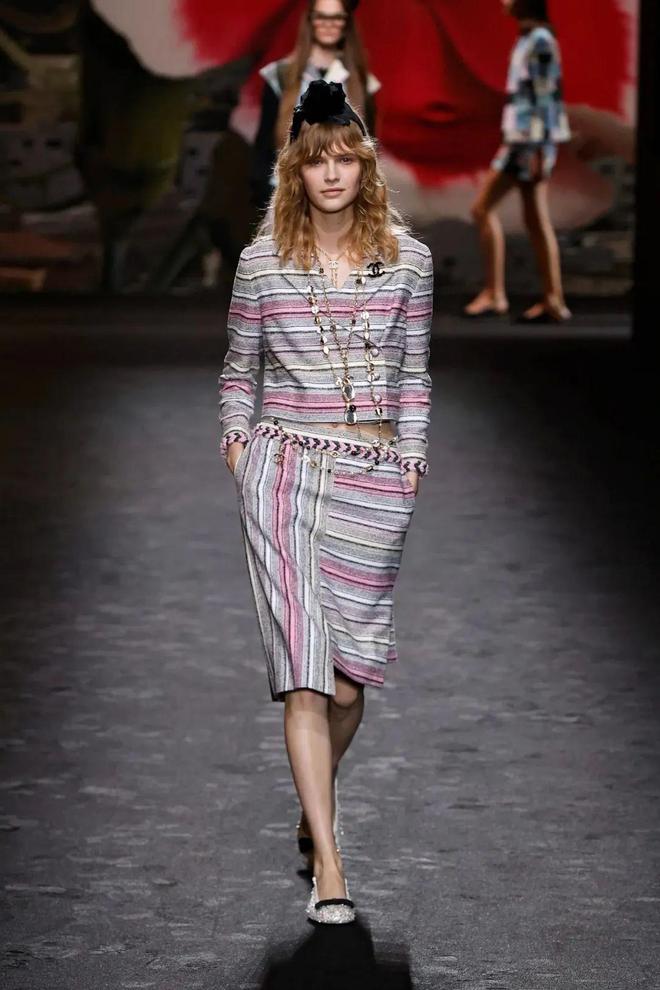 Chanel 2024春夏系列度假休闲也优雅阳光活力也时尚(图25)