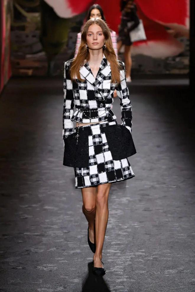 Chanel 2024春夏系列度假休闲也优雅阳光活力也时尚(图28)