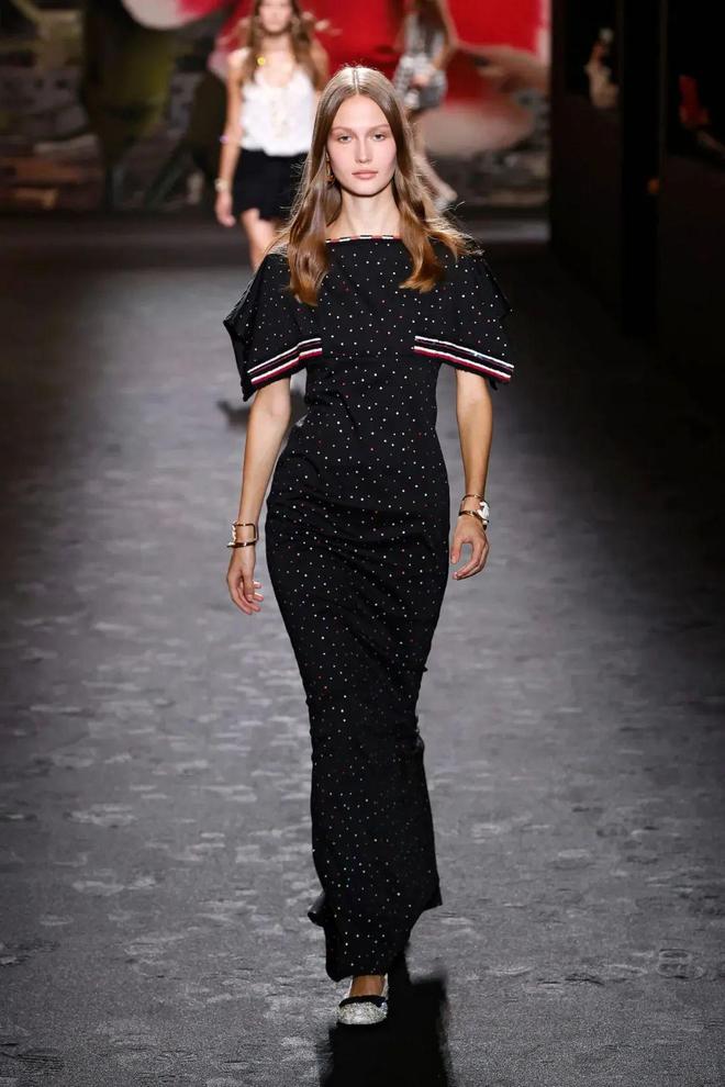 Chanel 2024春夏系列度假休闲也优雅阳光活力也时尚(图36)