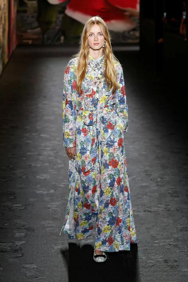 Chanel 2024春夏系列度假休闲也优雅阳光活力也时尚(图59)