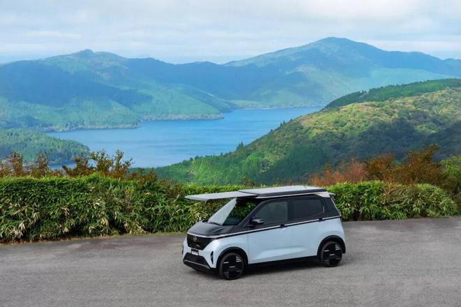 理想回应MEGA 行驶中起火车主发声雷军谈K90定价质疑:内存涨价太多苹果着手调查部分iPhone 17 Pro褪色(图13)