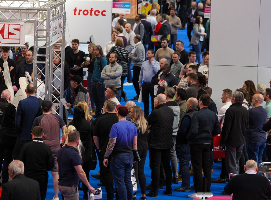 2025新中式品牌服装行业：文化自信与个性化表达的双重奏