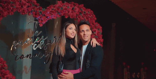 阿根廷劳塔罗资产过亿娶娇妻生儿女人生圆满妻子穿搭挺前卫