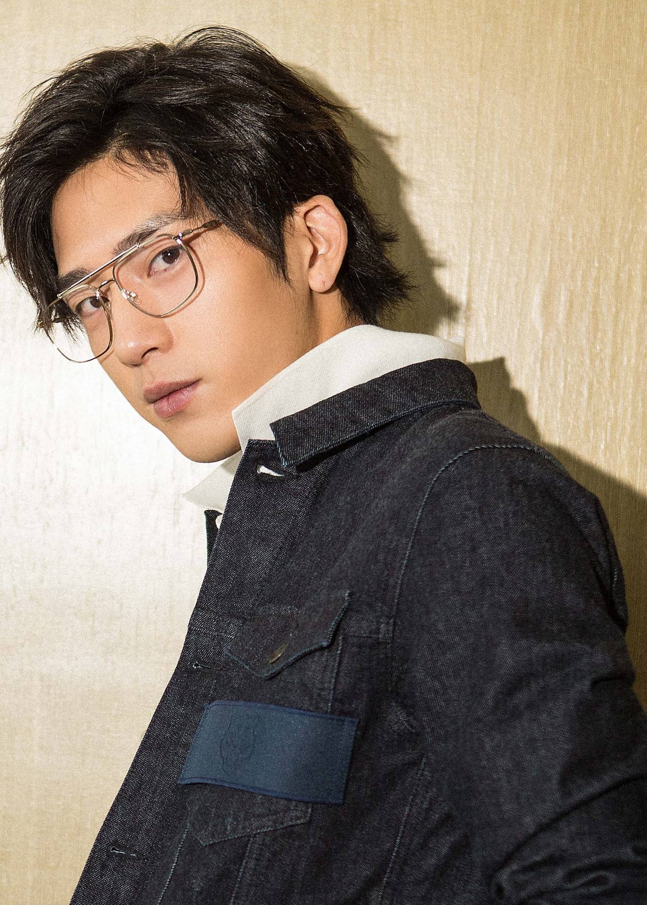 品牌 在父亲节打造Prada魅力男士(图12)