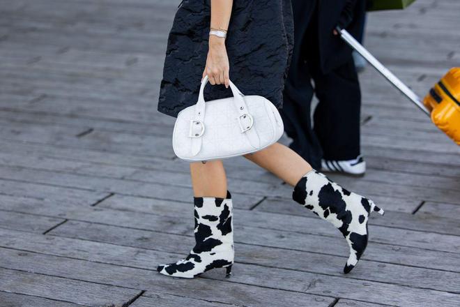 争议牛仔印花成秋季时尚新宠搭配秘诀大揭秘(图3)