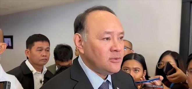 6国已派兵过南海菲防长通告中国不许出手中方直接喷射水炮(图12)