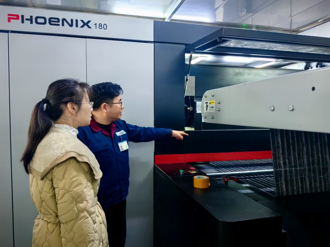 “聪明布”织造“新图景”AI撬动柯桥纺织数智蝶变(图4)