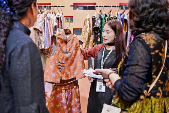 2026LINK FASHION服装展会（上海）5月13-15日即将启幕！(图4)
